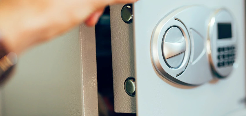 Fingerprint Safe Openers in Lemon Hill, CA